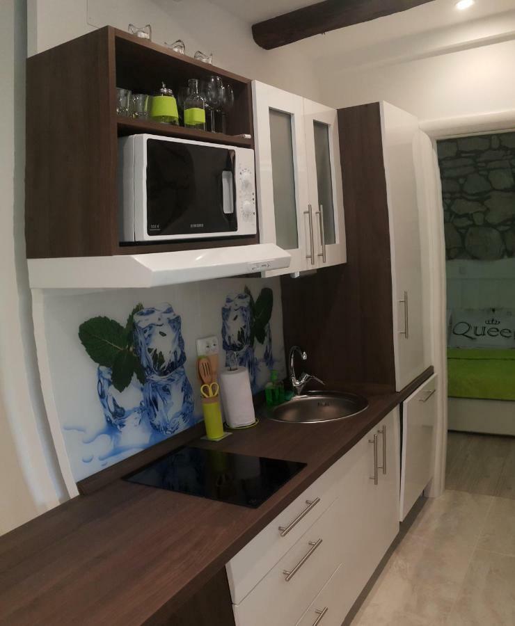 Apartments 4M Кострена Екстериор снимка