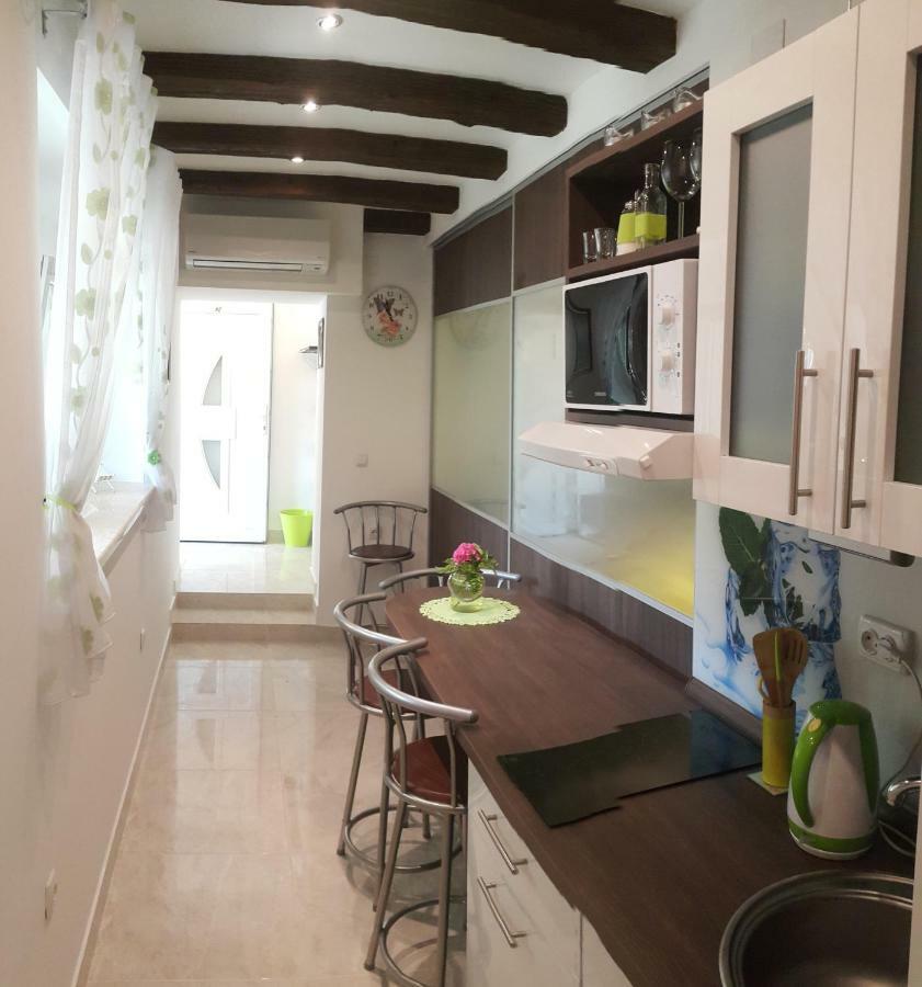 Apartments 4M Кострена Екстериор снимка
